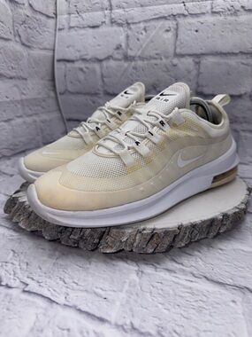 Nike Womens Air Max Axis AA2168-100 White Running Shoes Sneakers Size 11